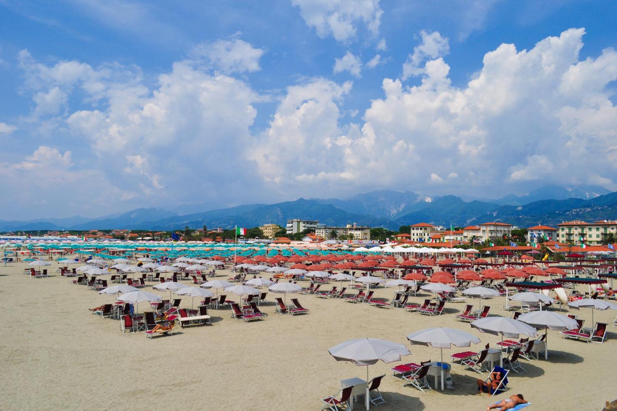 La Suite 2 Ondina Viareggio 200M From Sea - Happy Rentals Exteriér fotografie