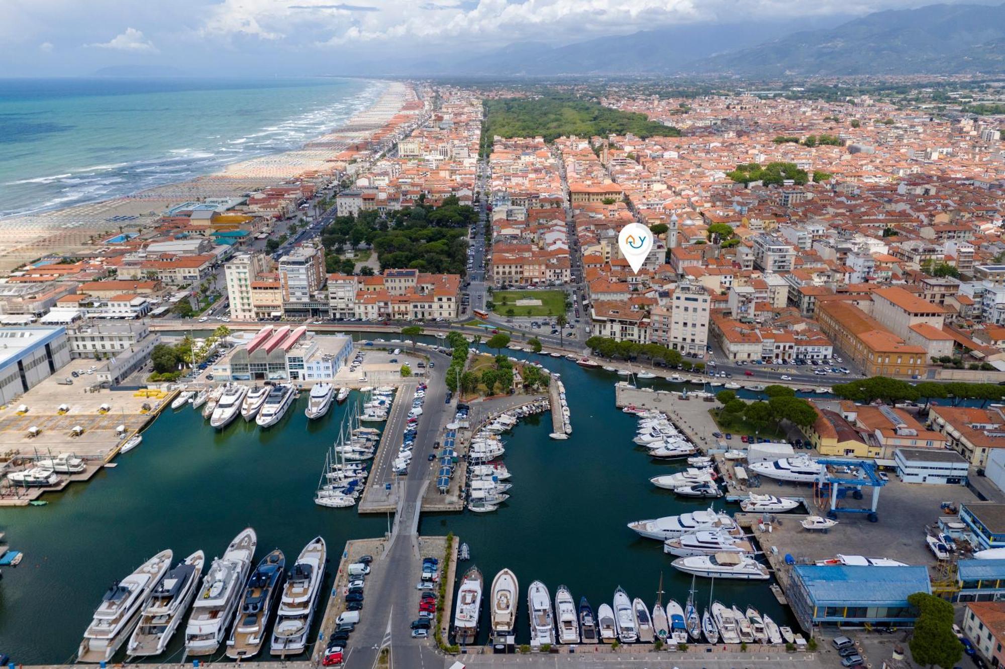 La Suite 2 Ondina Viareggio 200M From Sea - Happy Rentals Exteriér fotografie